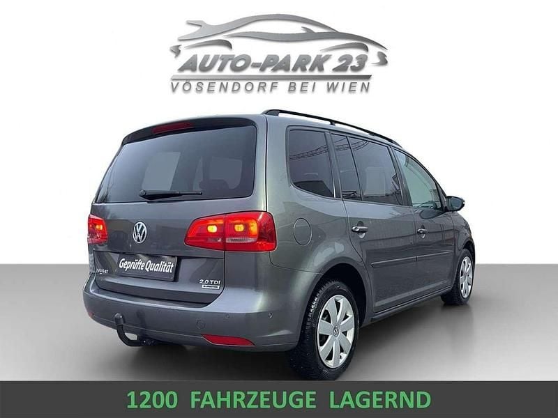 Gebraucht VW Touran 140 PS (102 kW) 2015 Grau Van / Kleinbus