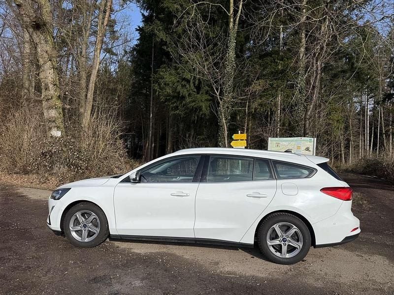 Gebraucht Ford Focus Active X 120 PS (88 kW) 2021 Weiß Kombi