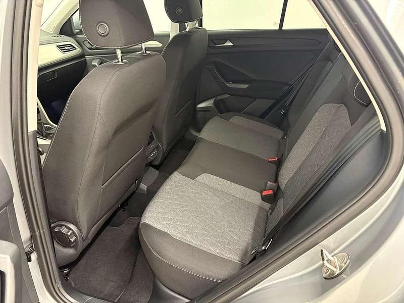 Gebraucht VW T-Roc Life 116 PS (85 kW) 2024 Silber SUV