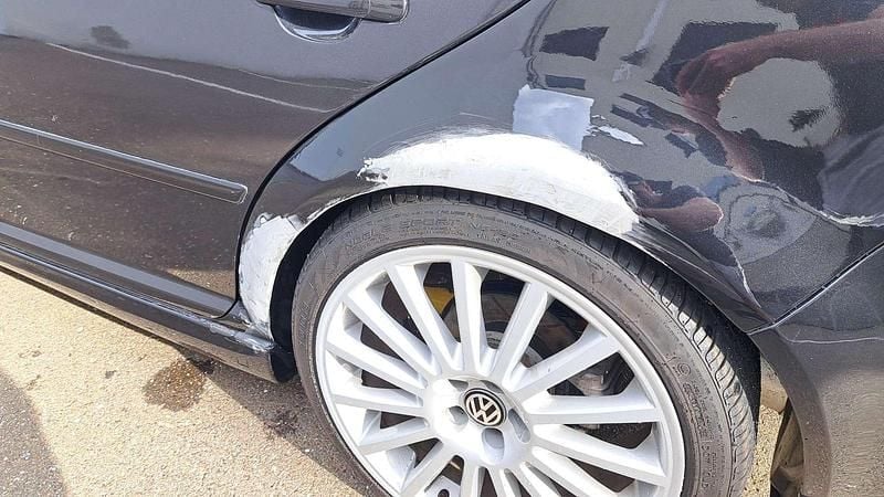 Schwarz Gebraucht 1998 VW Golf IV GTI Limousine | € 3.300 (Etwas zu teuer) - Bild 1/4