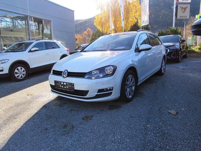 Weiss normal Gebraucht 2015 VW Golf VII Kombi | € 10.980 (Fairer Preis) - Bild 1/4