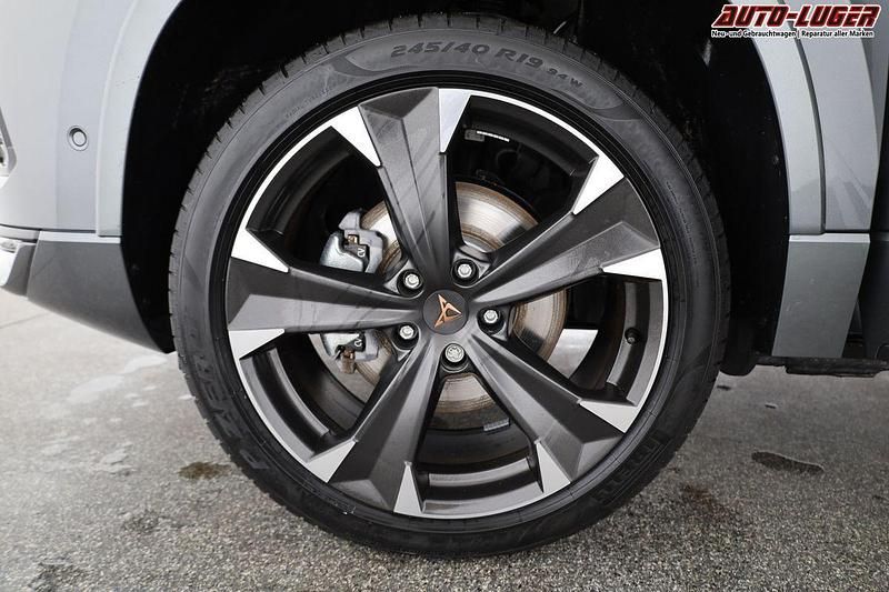 Neu Cupra Ateca Basis 2025 Graphite grau metallic SUV