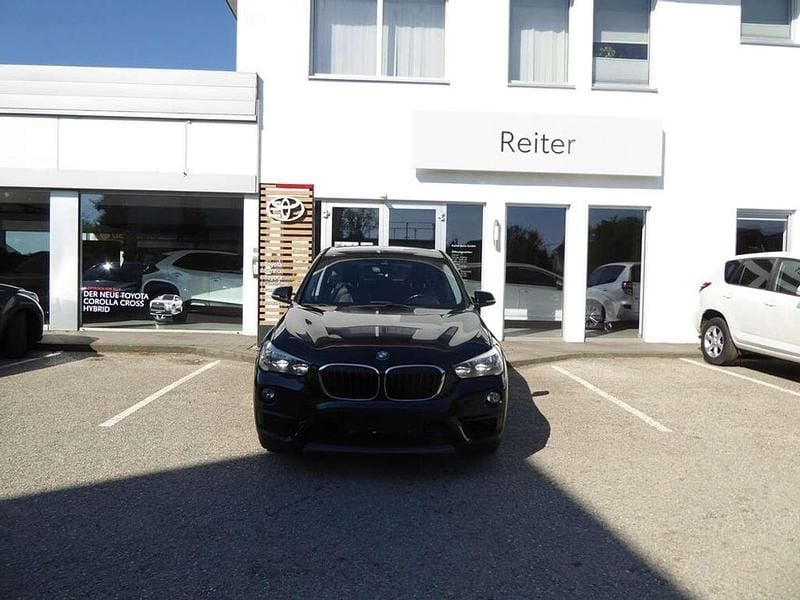 Schwarz Gebraucht 2017 BMW X1 SUV | € 16.888 (Fairer Preis) - Bild 1/4