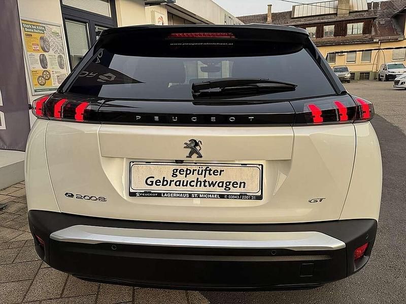 Gebraucht Peugeot e-2008 GT 100 kW (136 PS) 2021 Weiß SUV
