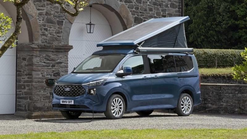 Blau Neu 2025 Ford Tourneo Nugget Van / Kleinbus | € 74.990 - Bild 1/4