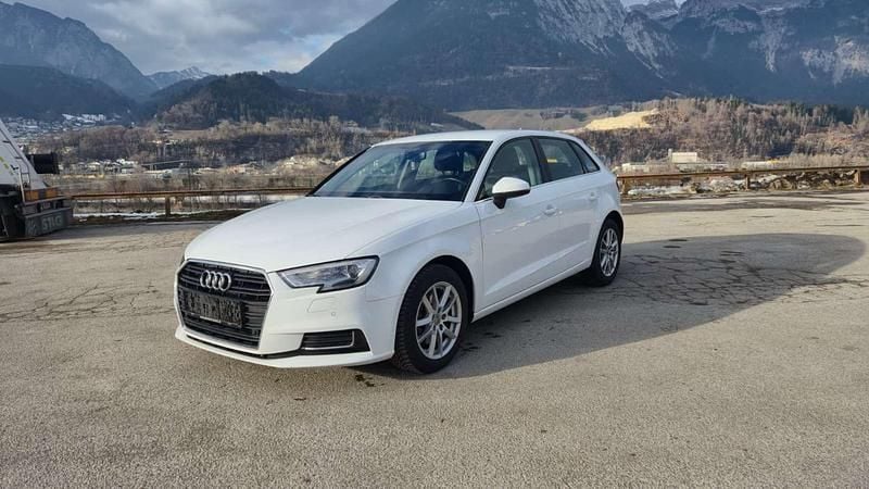 Gebraucht Audi A3 110 PS (80 kW) 2016 Weiß Limousine