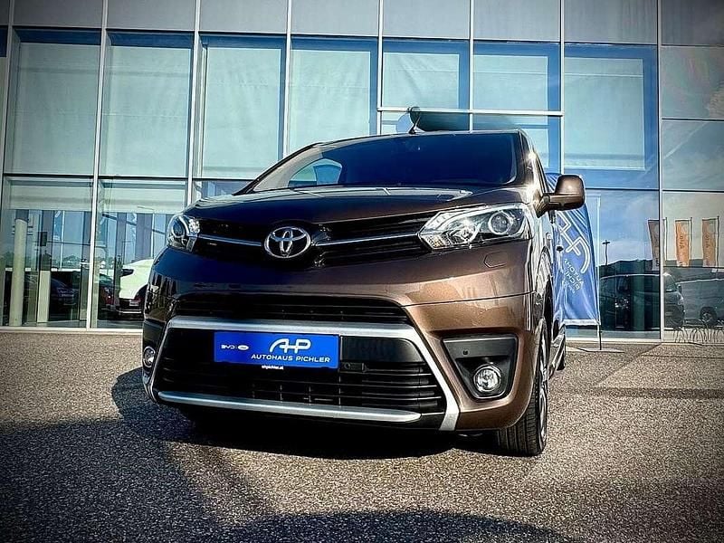 Braun Gebraucht 2020 Toyota Proace Verso Kombi | € 28.390 - Bild 1/4