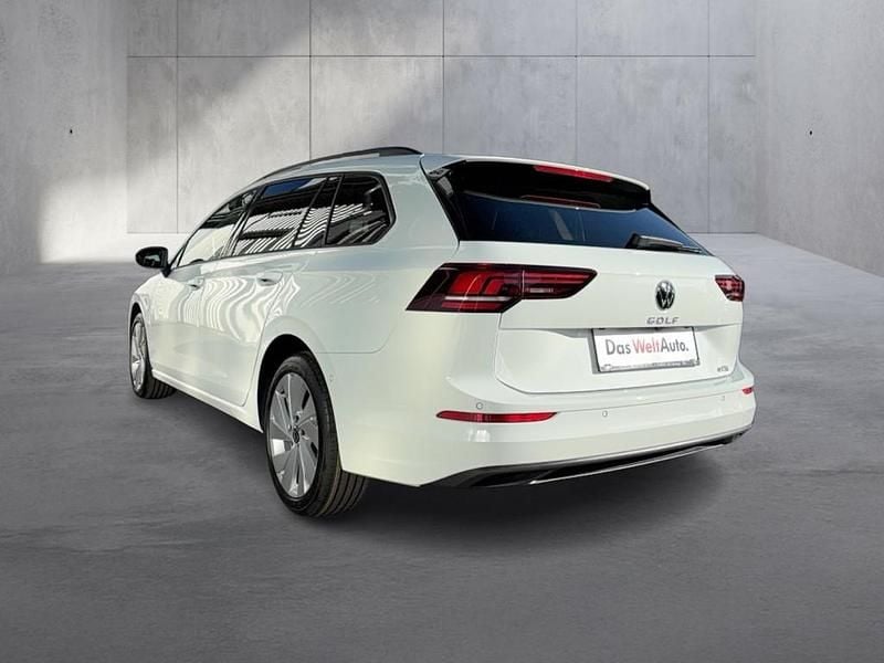 Gebraucht VW Golf VIII Business 116 PS (85 kW) 2025 Weiß Kombi