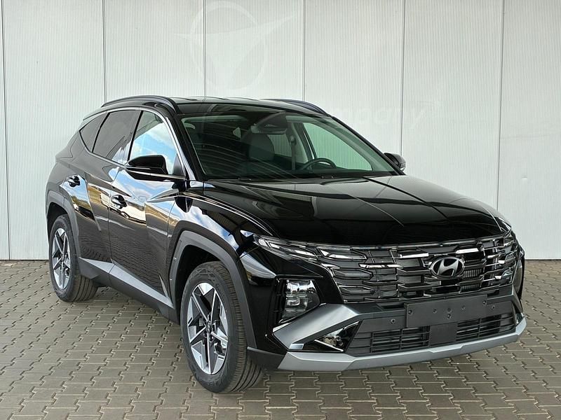 Neu Hyundai Tucson GO! 160 PS (117 kW) 2025 Silber SUV