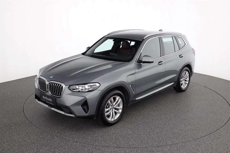Gebraucht BMW X3 Sport Line 184 PS (135 kW) 2023 Grau SUV
