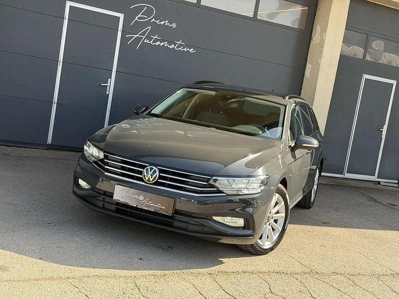 Gebraucht VW Passat 122 PS (89 kW) 2021 Grau Kombi