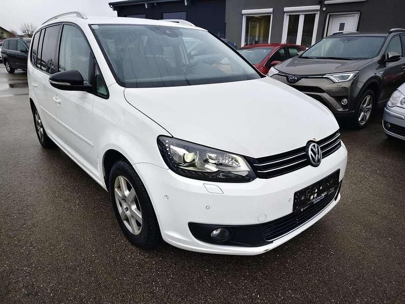 Gebraucht VW Touran Comfortline 105 PS (77 kW) 2012 Weiß Van / Kleinbus