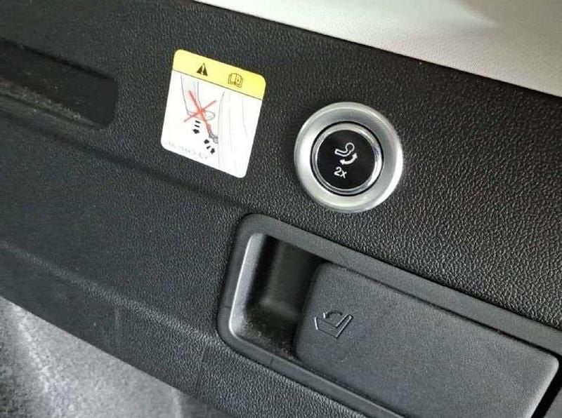 Gebraucht Ford Focus Cool & Connect 120 PS (88 kW) 2021 Schwarz Kombi