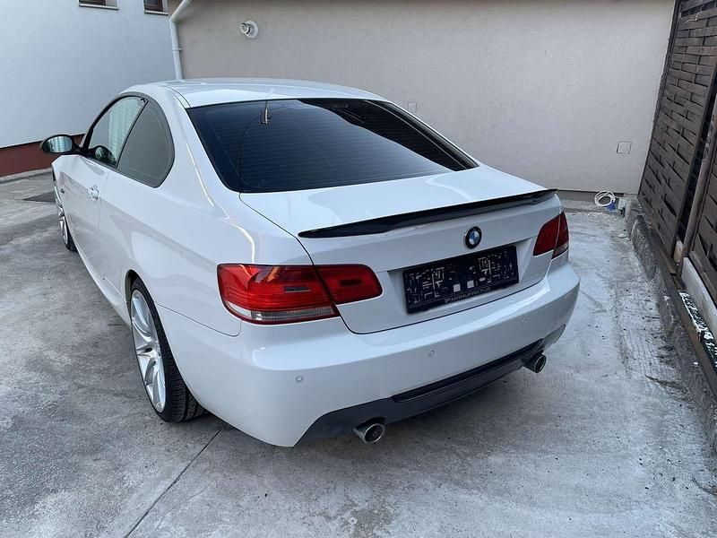 Gebraucht BMW 320 M Sport 177 PS (130 kW) 2007 Weiß Coupé