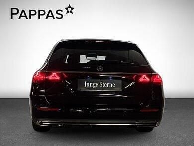 Gebraucht Mercedes E220 197 PS (144 kW) 2024 Obsidianschwarz metallic Kombi