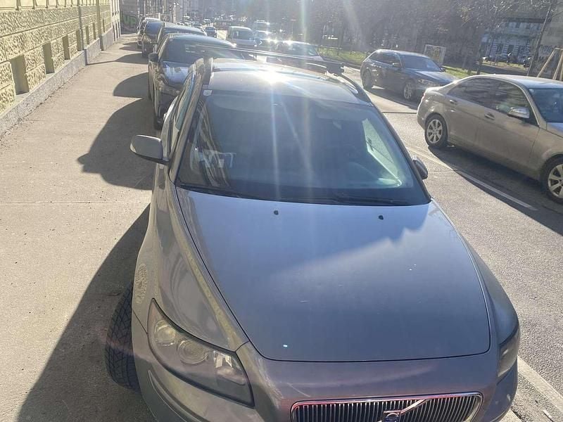 Gebraucht 2005 Volvo V50 Kinetic Kombi | € 1.500 - Bild 1/4
