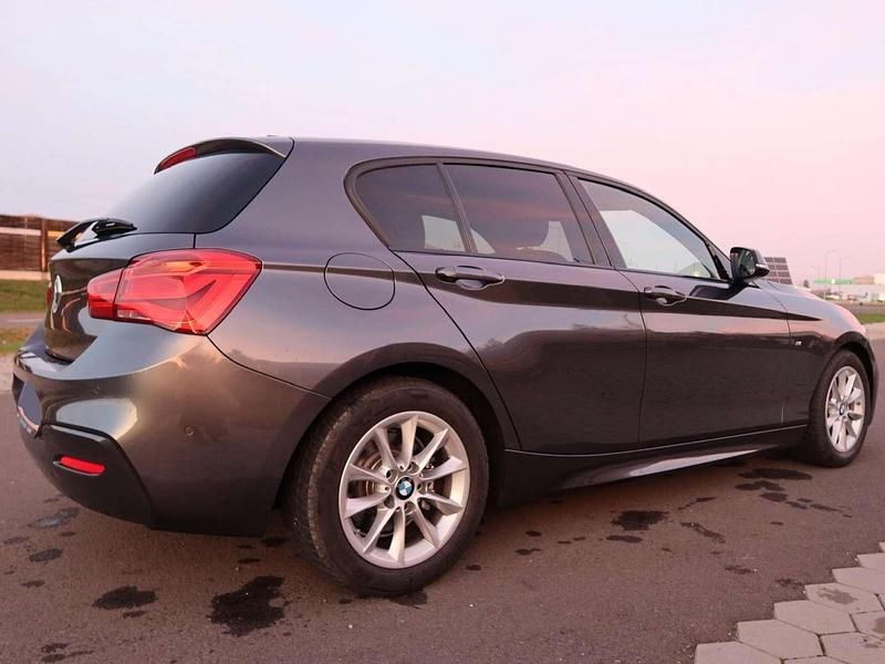 Gebraucht BMW 116 M Sport 109 PS (80 kW) 2018 Grau Kleinwagen