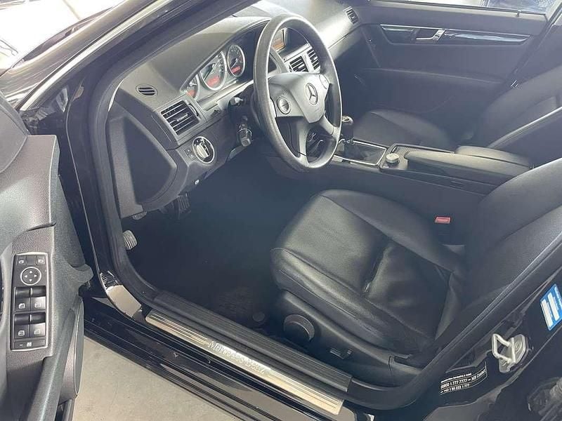 Gebraucht Mercedes C180 Elegance 156 PS (114 kW) 2010 Kombi