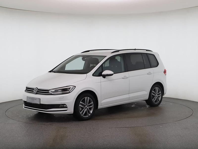 Gebraucht VW Touran 150 PS (110 kW) 2025 Weiss  normal Van / Kleinbus