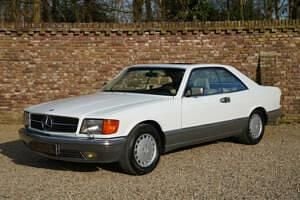 Gebraucht Mercedes 560 242 PS (177 kW) 1987 Weiß Coupé