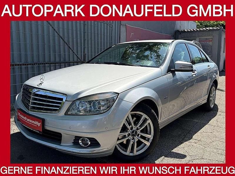 Silber Gebraucht 2010 Mercedes C200 Elegance Limousine | € 5.499 (Guter Preis) - Bild 1/4