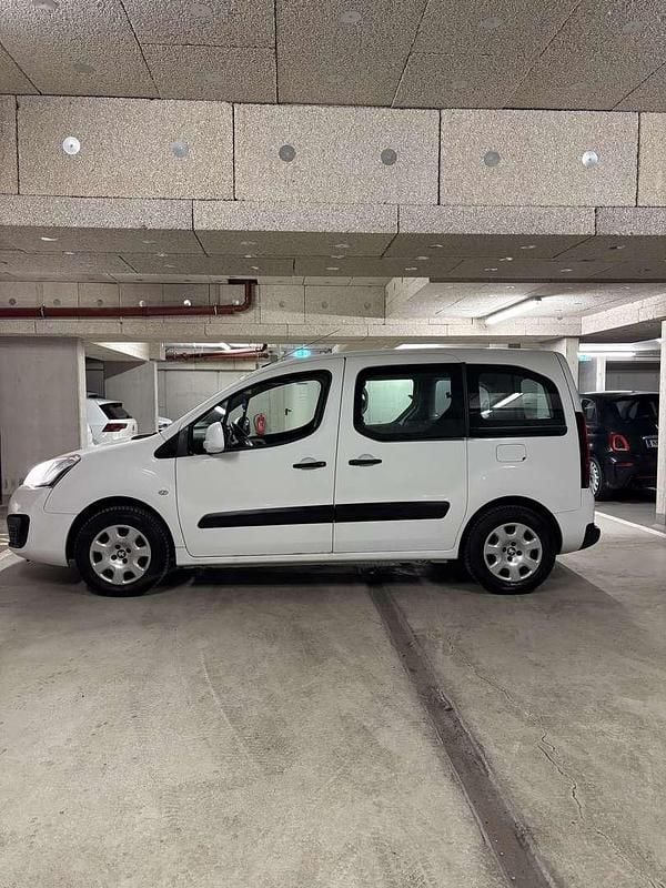 Gebraucht Peugeot TePee Active 98 PS (72 kW) 2016 Weiß Kombi