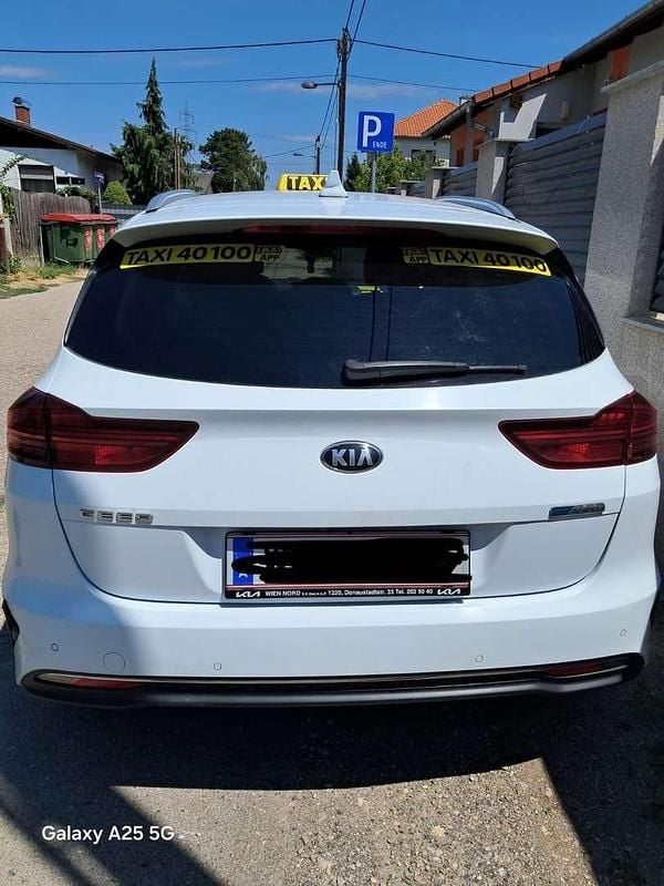 Gebraucht Kia Ceed Sportswagon Silver 136 PS (100 kW) 2021 Kombi