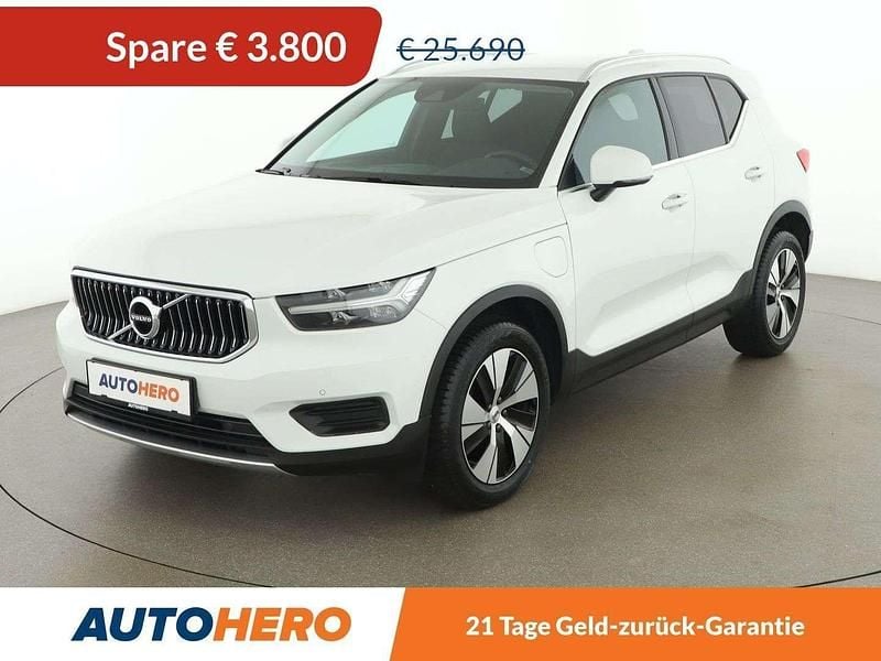 Weiß Gebraucht 2022 Volvo XC40 SUV | € 21.890 (Guter Preis) - Bild 1/3