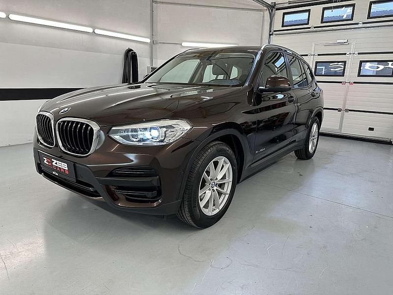 Braun Gebraucht 2018 BMW X3 Advantage SUV | € 30.990 (Guter Preis) - Bild 1/4