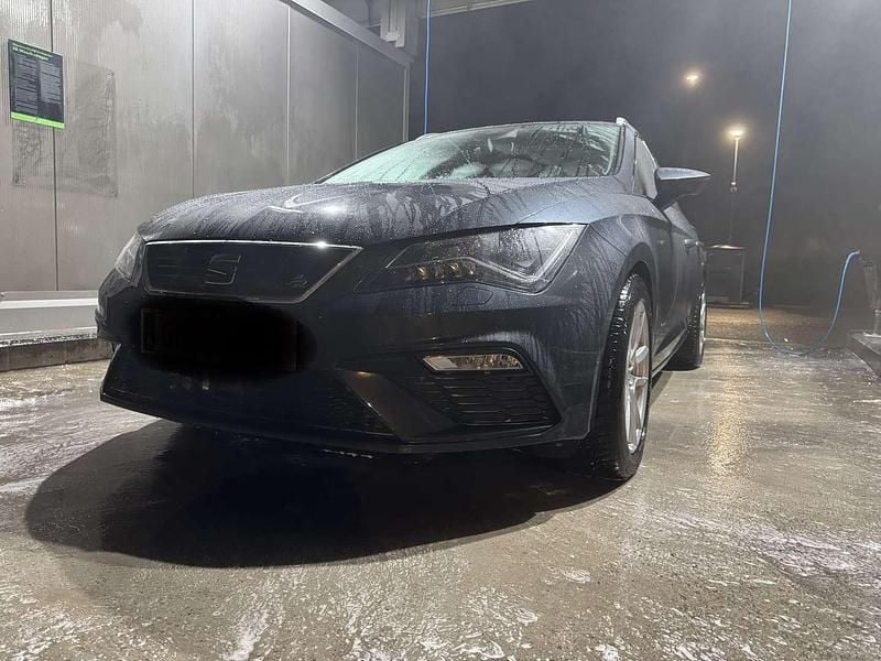 Grau Gebraucht 2020 Seat Leon ST FR Kombi | € 12.499 (Guter Preis) - Bild 1/4