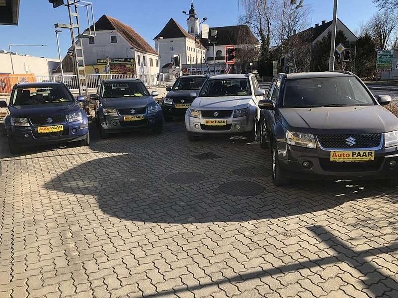 Gebraucht Suzuki Grand Vitara 129 PS (94 kW) 2010 Silber SUV