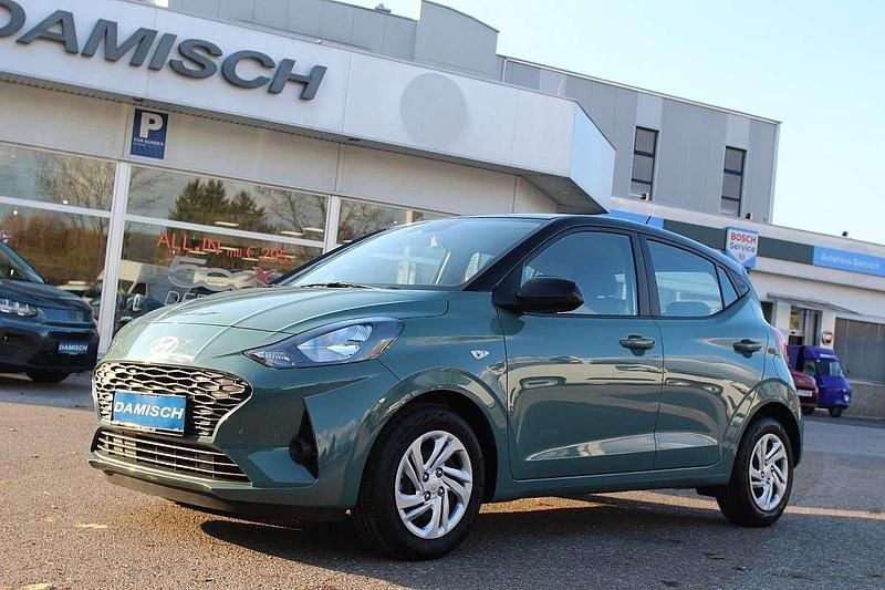 Grün Gebraucht 2024 Hyundai i10 GO! Kleinwagen | € 16.490 (Guter Preis) - Bild 1/4
