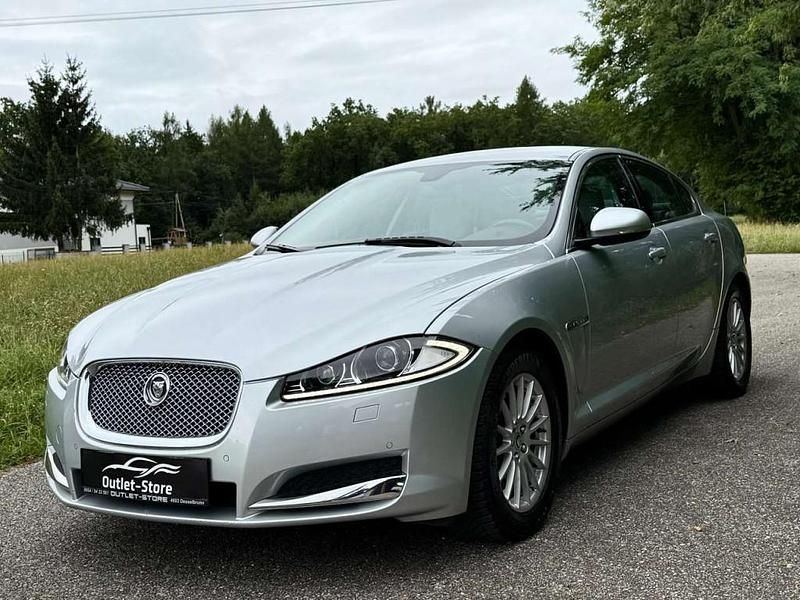 Gebraucht Jaguar XF R 190 PS (139 kW) 2012 Silber Limousine