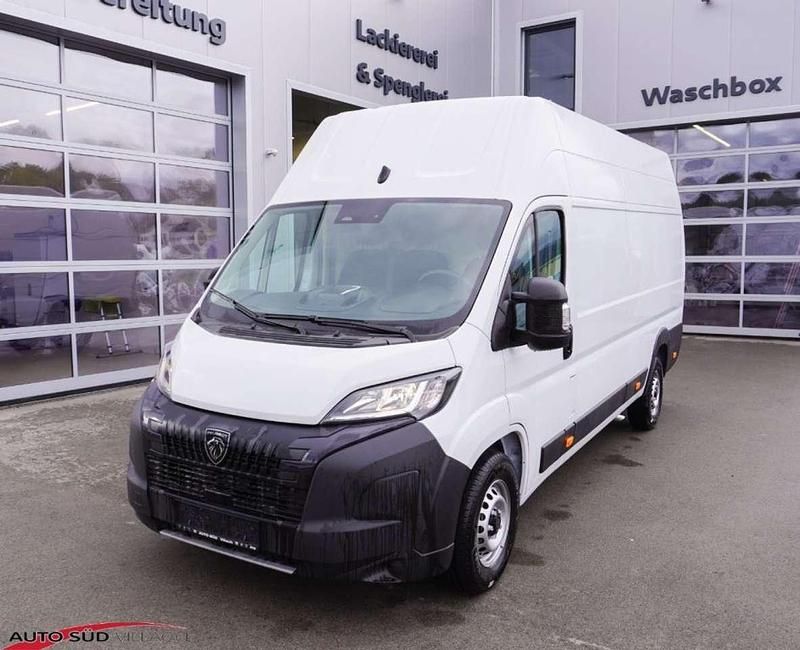 Weiß Gebraucht 2024 Peugeot Boxer Van | € 29.900 (Teuer) - Bild 1/4