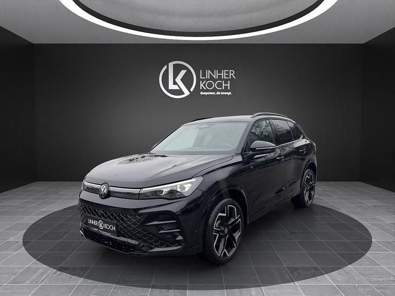 Neu VW Tiguan Sport 193 PS (141 kW) 2025 Schwarz SUV