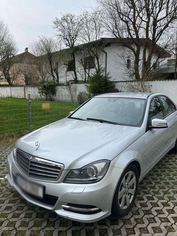 Gebraucht 2011 Mercedes 180 Limousine | € 11.900 - Bild 1/4