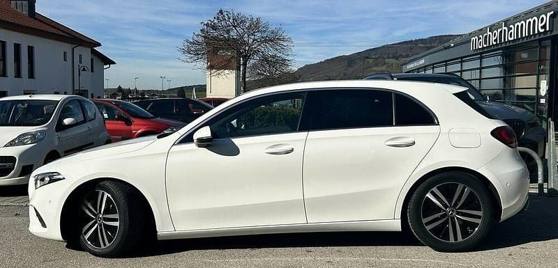 Gebraucht Mercedes A220 190 PS (139 kW) 2020 Weiß Limousine