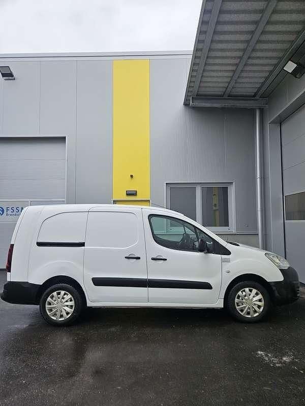 Gebraucht Citroën Berlingo 99 PS (72 kW) 2017 Weiß Van / Kleinbus