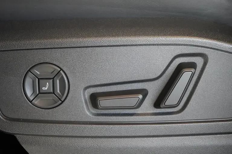 Gebraucht Audi Q5 Sportback Ambiente 367 PS (269 kW) 2025 Mittelgrau  metallicperleffekt SUV