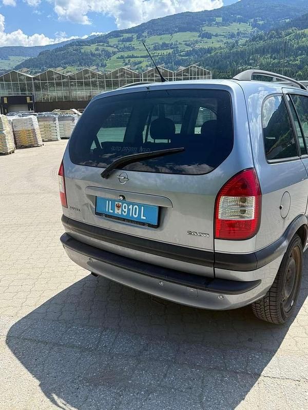 Gebraucht Opel Zafira 101 PS (74 kW) 2004 Van / Kleinbus
