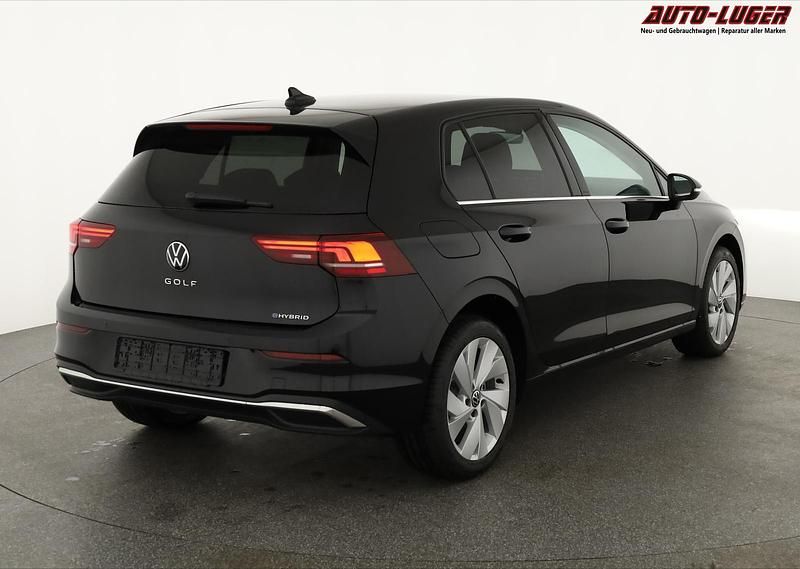 Neu VW Golf VIII Edition 204 PS (150 kW) 2025 Grenadillschwarz metallic Limousine