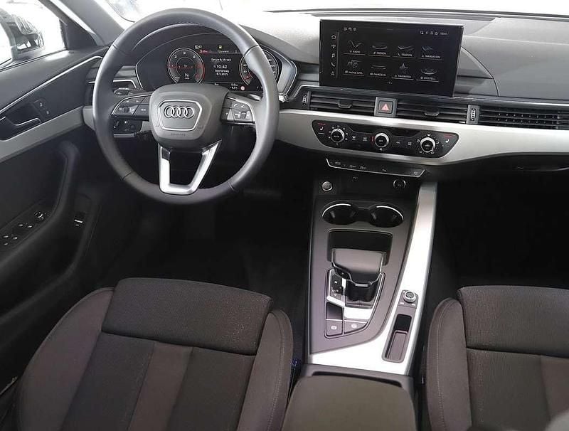Gebraucht Audi A4 Comfort 136 PS (100 kW) 2025 Schwarz  normal Kombi