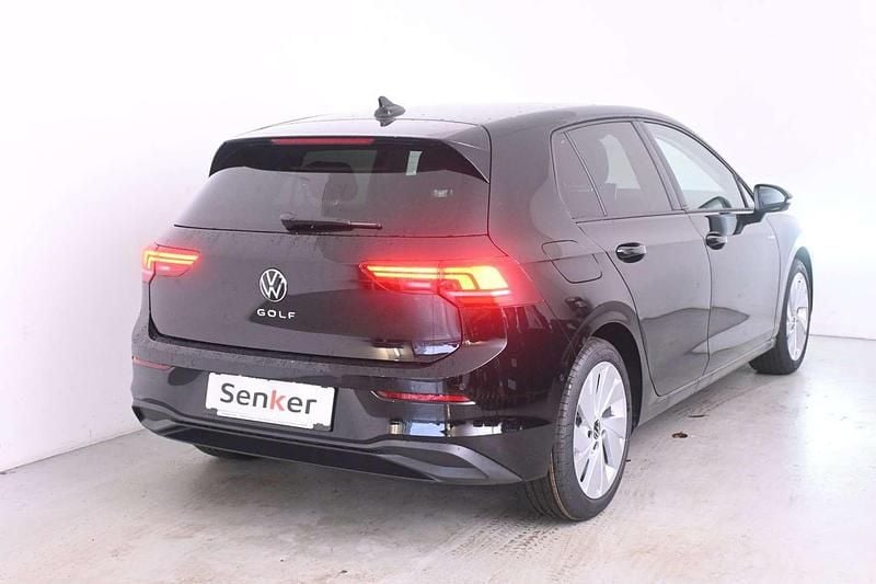 Neu VW Golf VIII 116 PS (85 kW) 2025 Schwarz  metallic Limousine