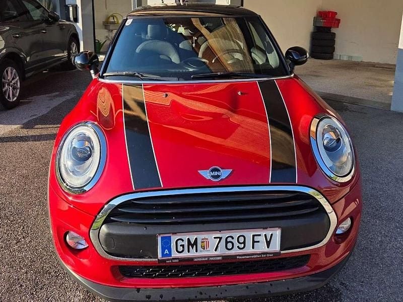 Rot Gebraucht 2015 Mini ONE Hatch Kleinwagen | € 11.000 (Fairer Preis) - Bild 1/4