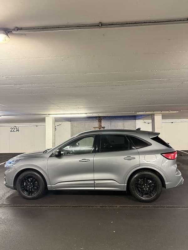 Gebraucht Ford Kuga ST-Line 120 PS (88 kW) 2022 SUV