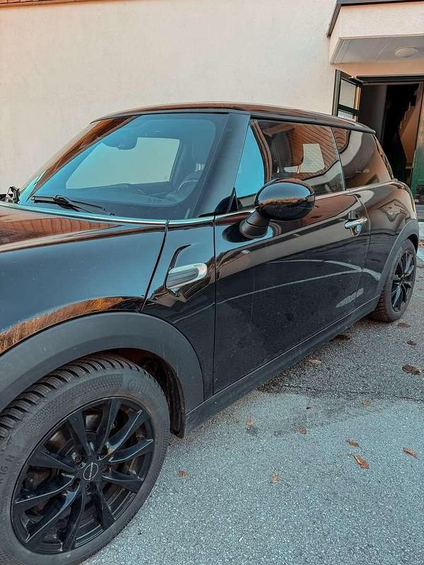 Gebraucht Mini ONE Hatch 102 PS (75 kW) 2016 Schwarz Kleinwagen