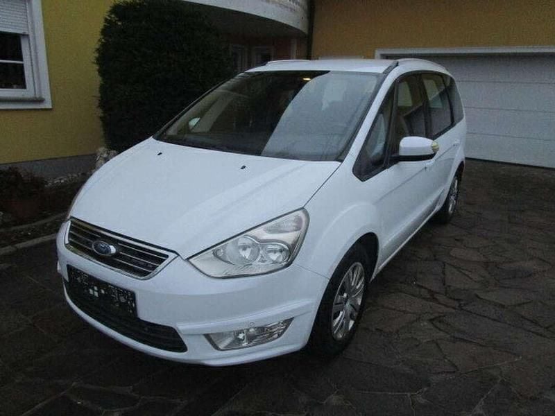 Weiß Gebraucht 2011 Ford Galaxy Trend Van / Kleinbus | € 4.900 (Fairer Preis) - Bild 1/4