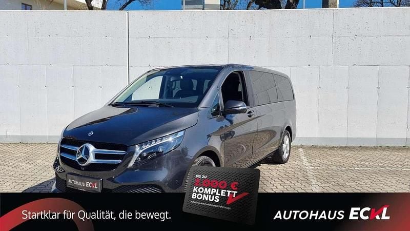 Gebraucht Mercedes V220 163 PS (119 kW) 2023 Grau Van / Kleinbus