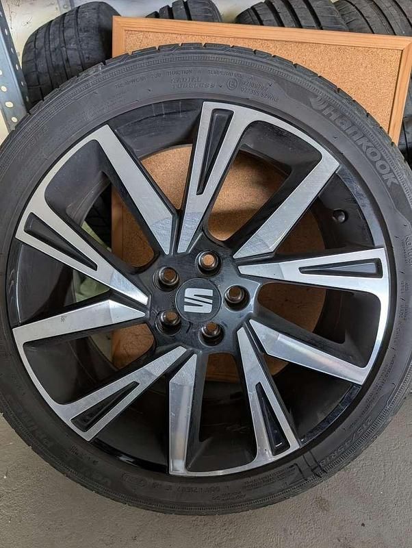 Gebraucht Seat Arona FR 110 PS (80 kW) 2022 Grau SUV