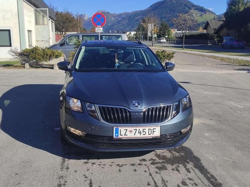 Silber Gebraucht 2019 Skoda Octavia Ambition Kombi | € 13.100 (Fairer Preis) - Bild 1/3